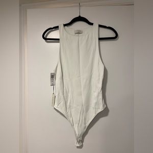 Aritzia Babaton Contour Bodysuit size medium
